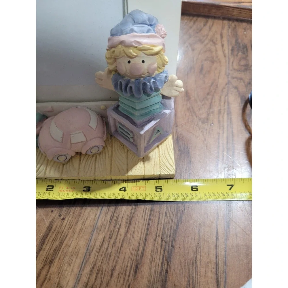 Vintage 3 D Resin Frame Jack in the Box and Balloons 3x4.5 picture